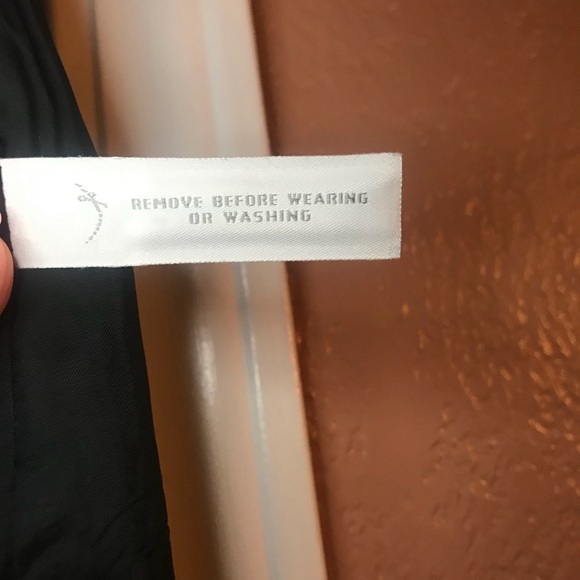 SOLD Ann Taylor skirt - Picture 2 of 5